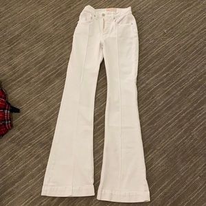 Revive denim Venus Flares / Optical White size 23. 64cm waist;87 cm legs